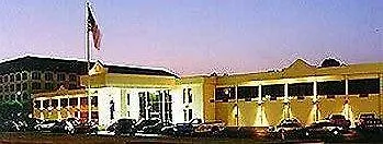 Motel Trade Winds